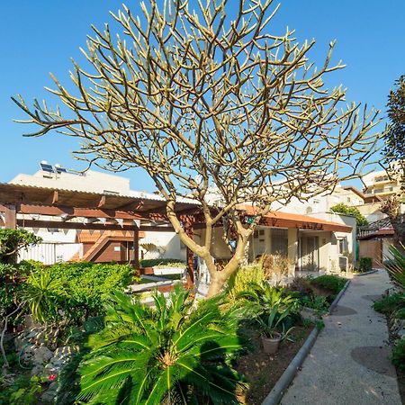Hotel Breezot Yam à Nahariya Extérieur photo
