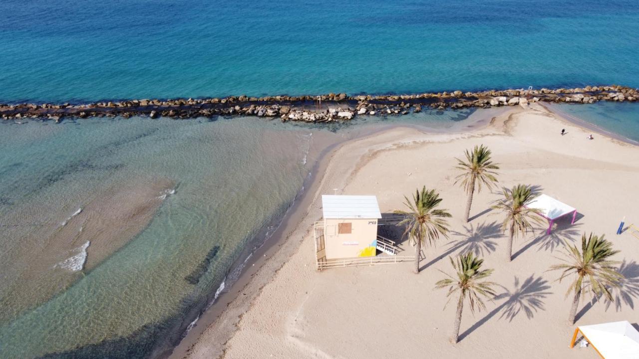 Hotel Breezot Yam à Nahariya Extérieur photo