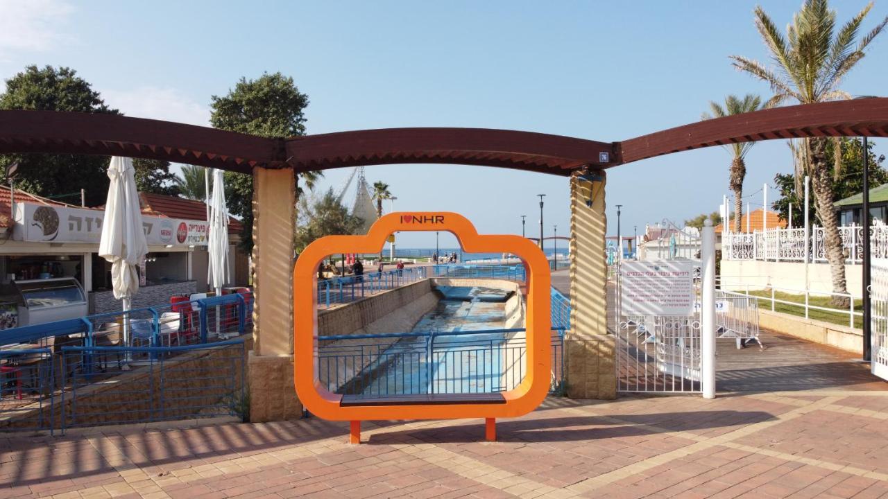Hotel Breezot Yam à Nahariya Extérieur photo