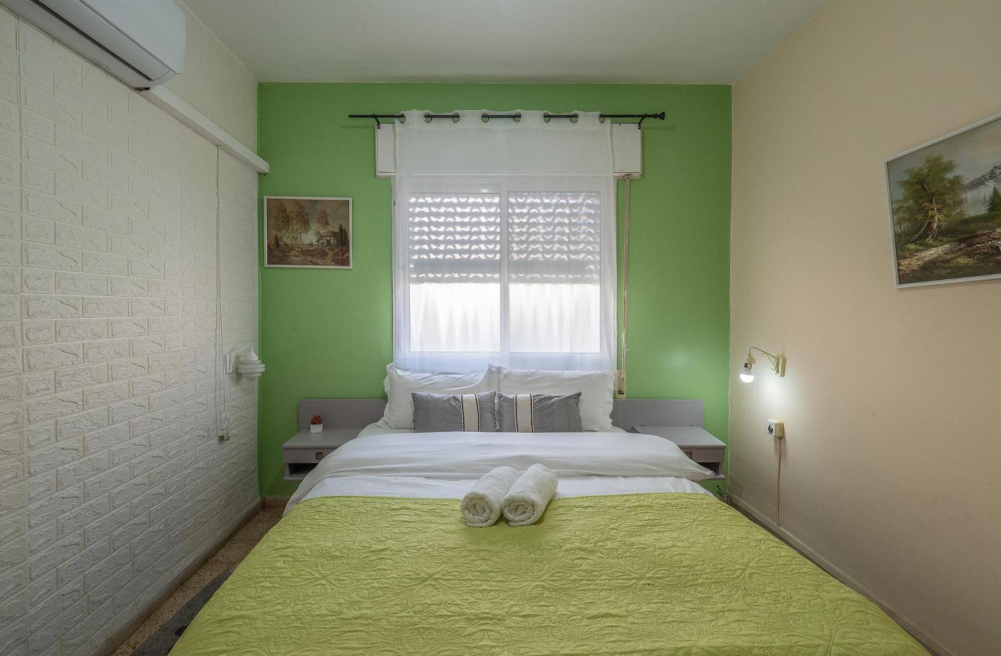 Hotel Breezot Yam à Nahariya Extérieur photo